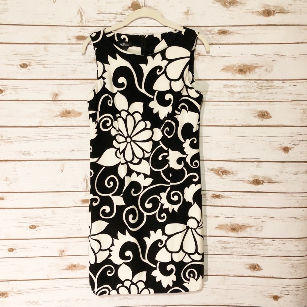 AGB Dress Sleeveless Sheath Dress